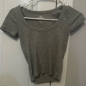 Gray Hollister tee size XS